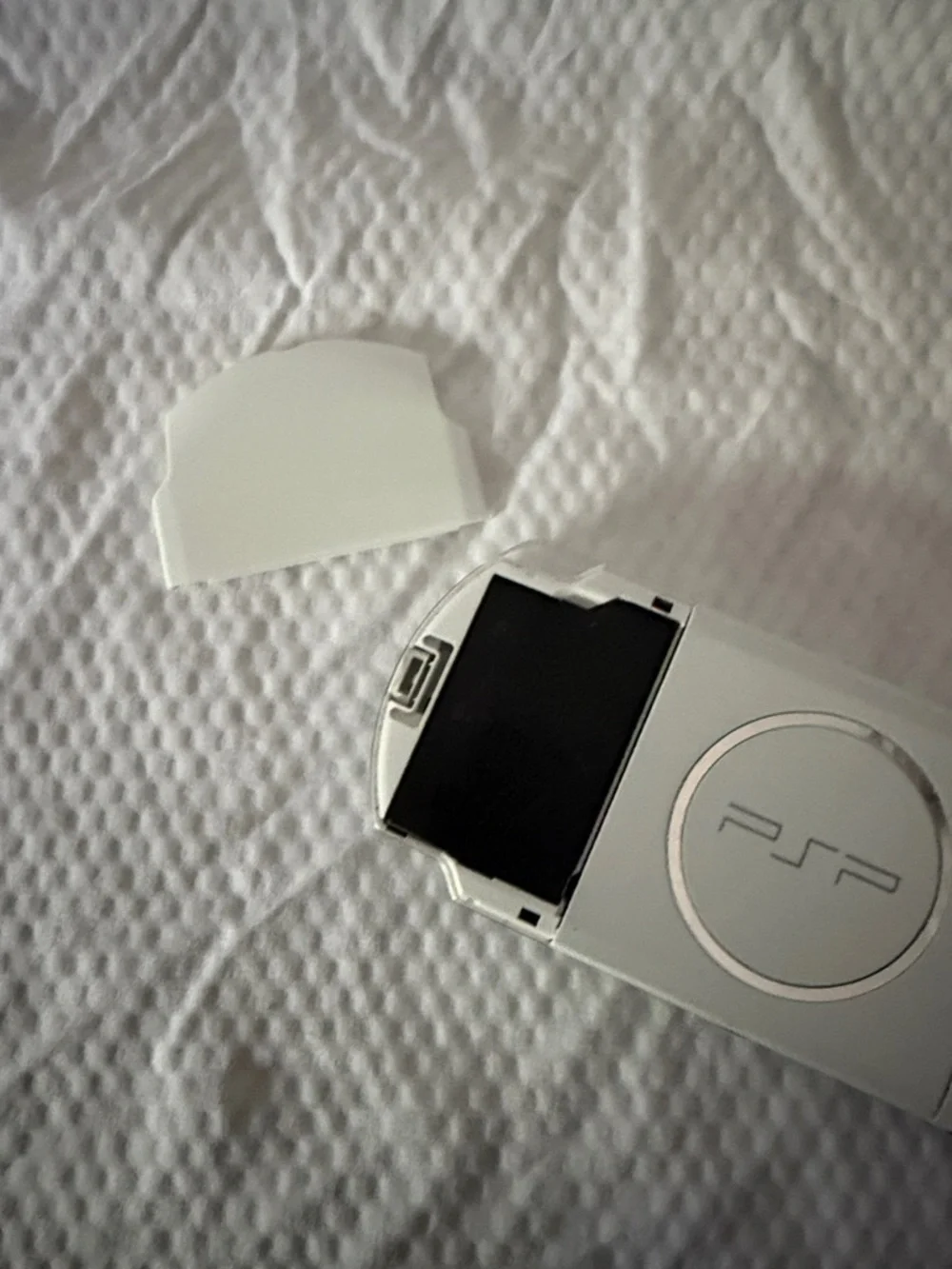 SONY ORIGINAL PSP in white Handheld Video gaming system, cords, battery, & more